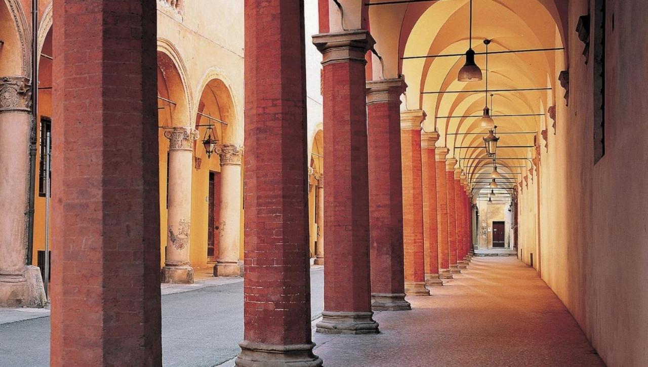 Fashion Bologna Apartment ภายนอก รูปภาพ